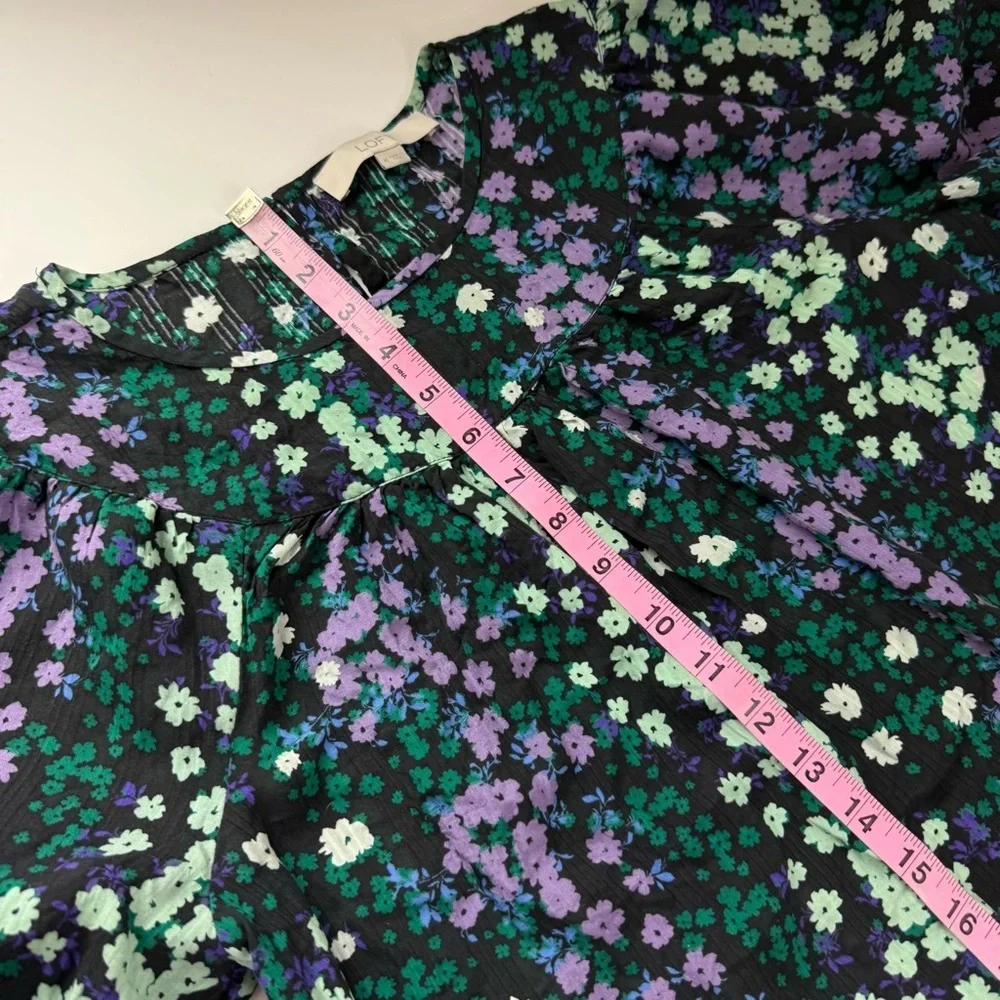 Loft Puff Sleeve Top Womens Medium Black Purple Green Floral Flower Blouse Shirt